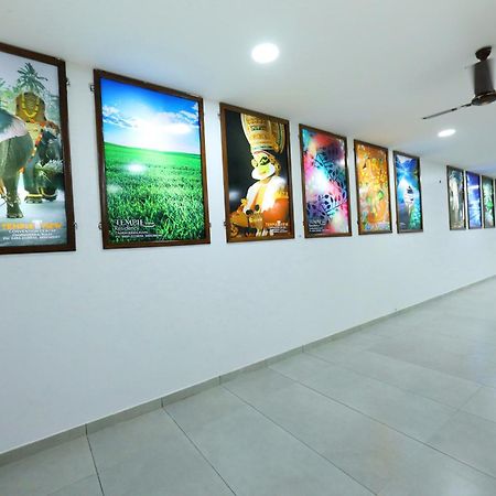 מלון Chottanikara Temple View Residency מראה חיצוני תמונה