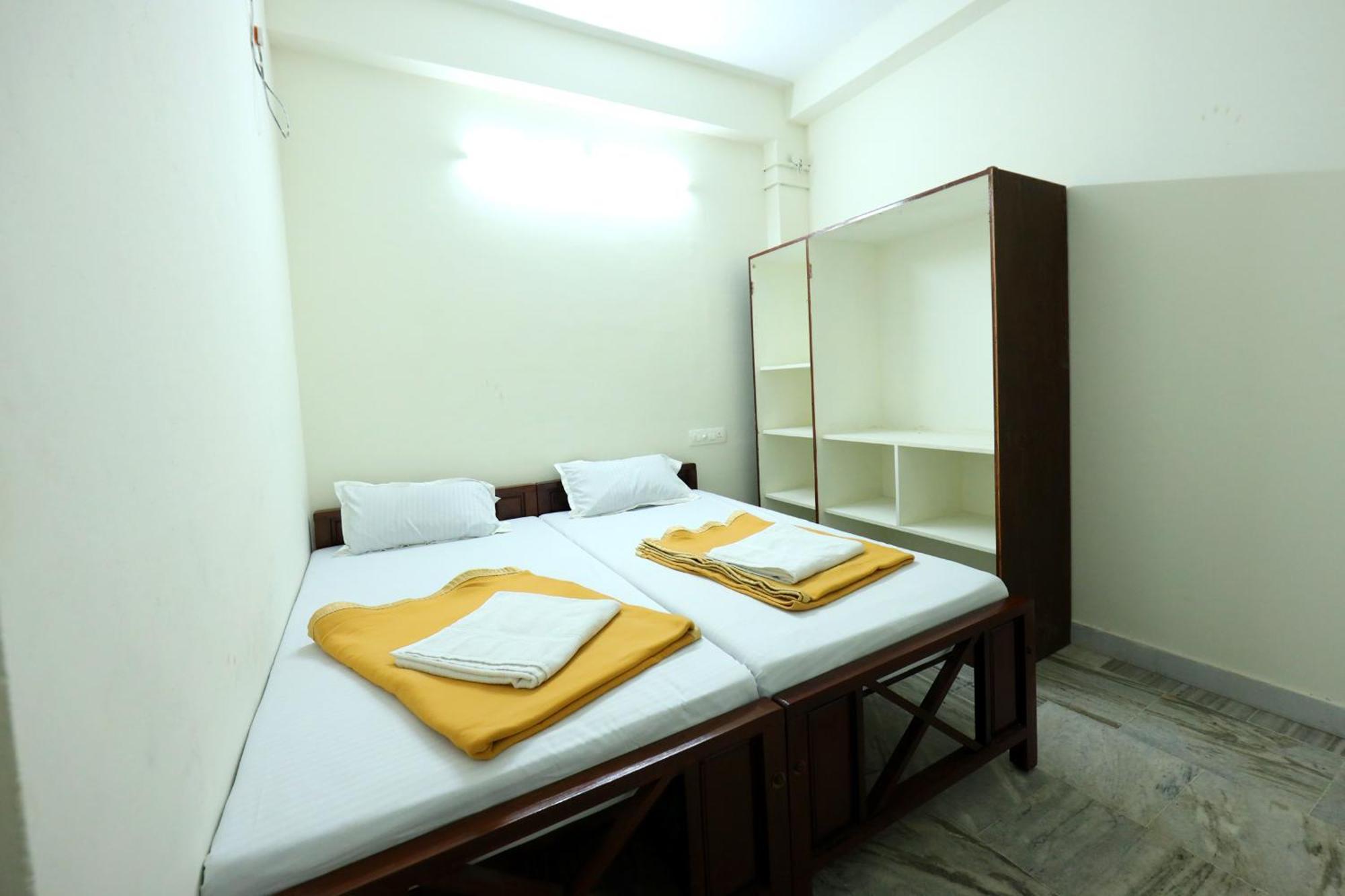 מלון Chottanikara Temple View Residency מראה חיצוני תמונה