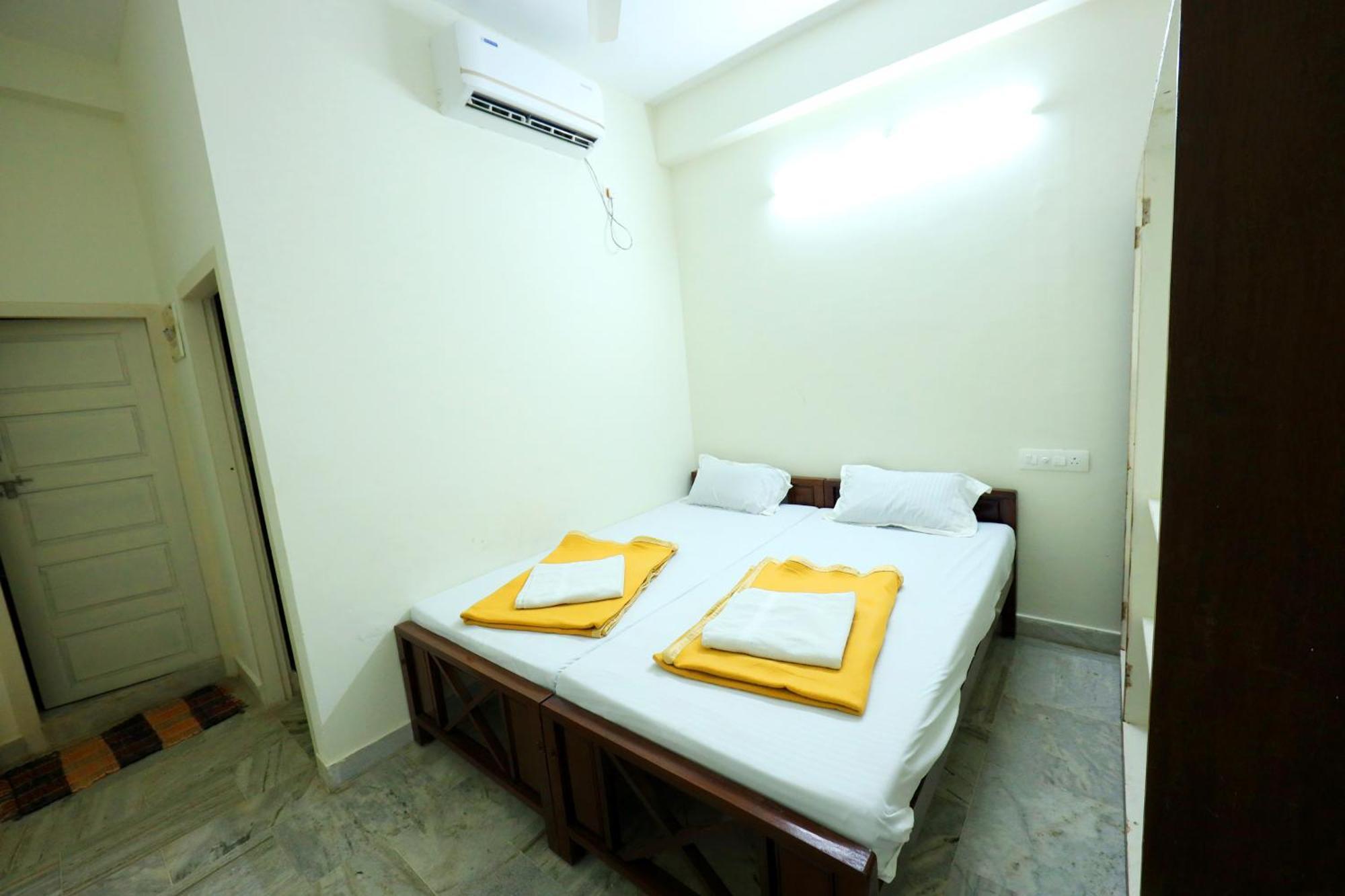 מלון Chottanikara Temple View Residency מראה חיצוני תמונה