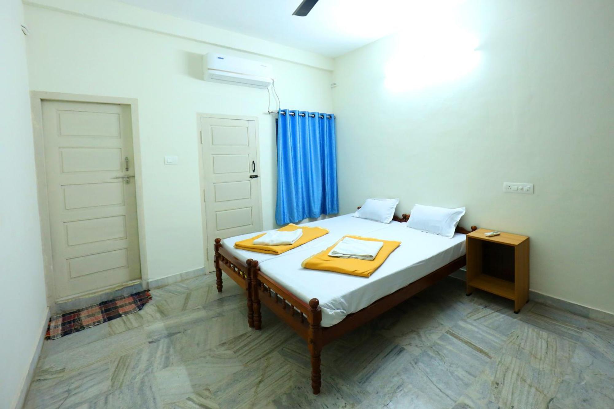 מלון Chottanikara Temple View Residency מראה חיצוני תמונה